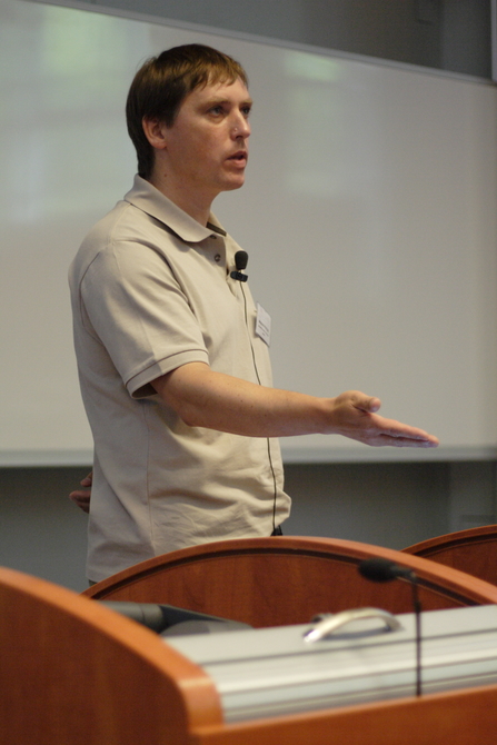 CIAA 2007 - img_6063-web.jpg (<i>Wednesday 18, 2007 - Morning Session</i>: Wojciech Fraczak)