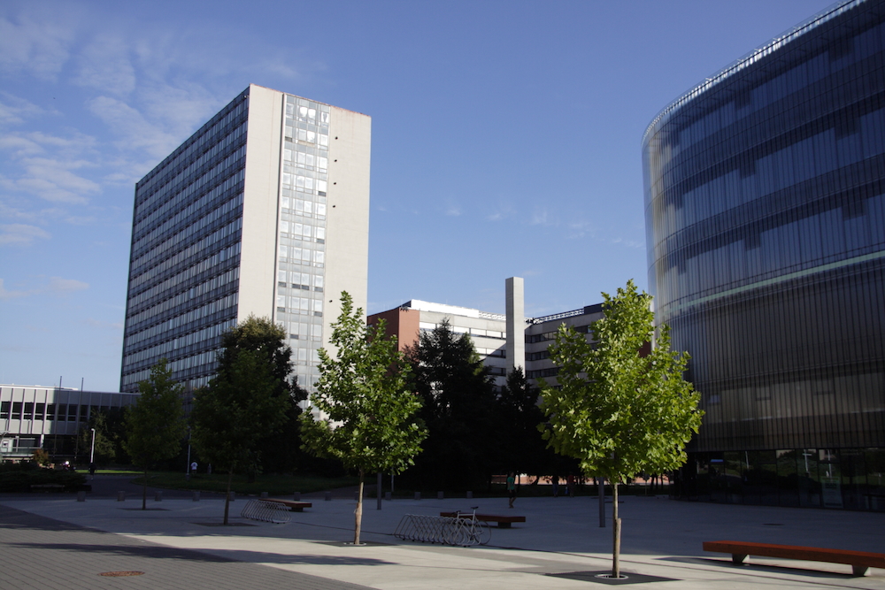 PSC 2011 - img_2584-web.jpg (The campus)