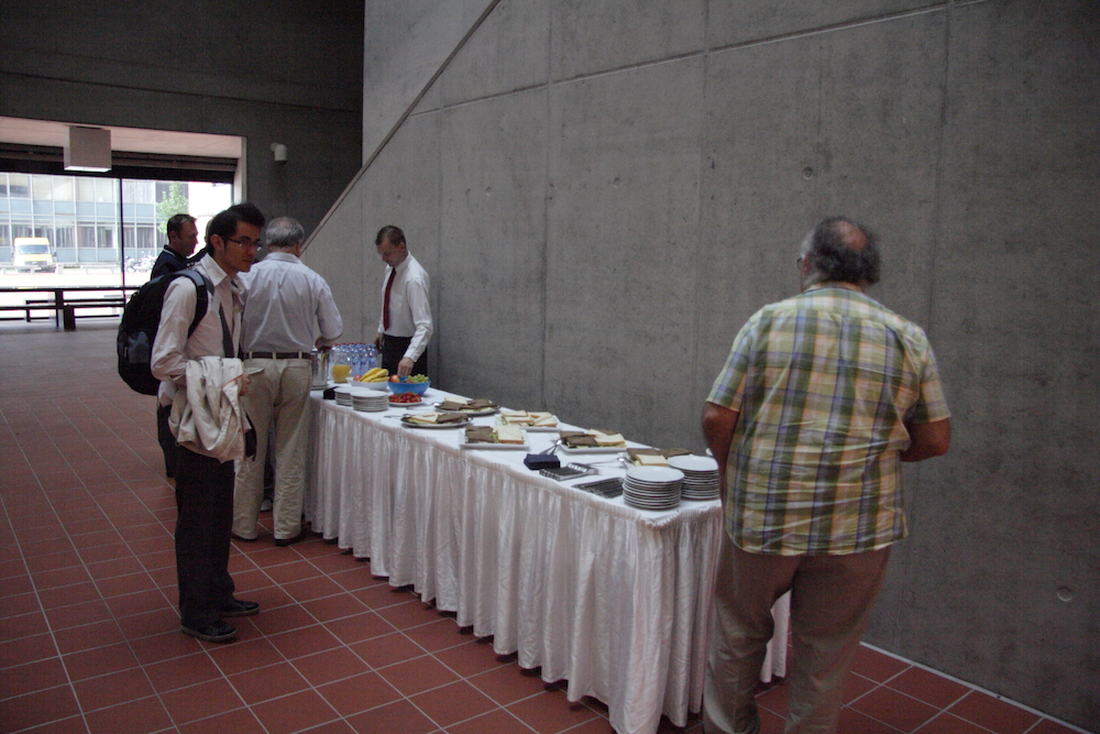 PSC 2012 - img_4527-web.jpg (Monday cofee break)